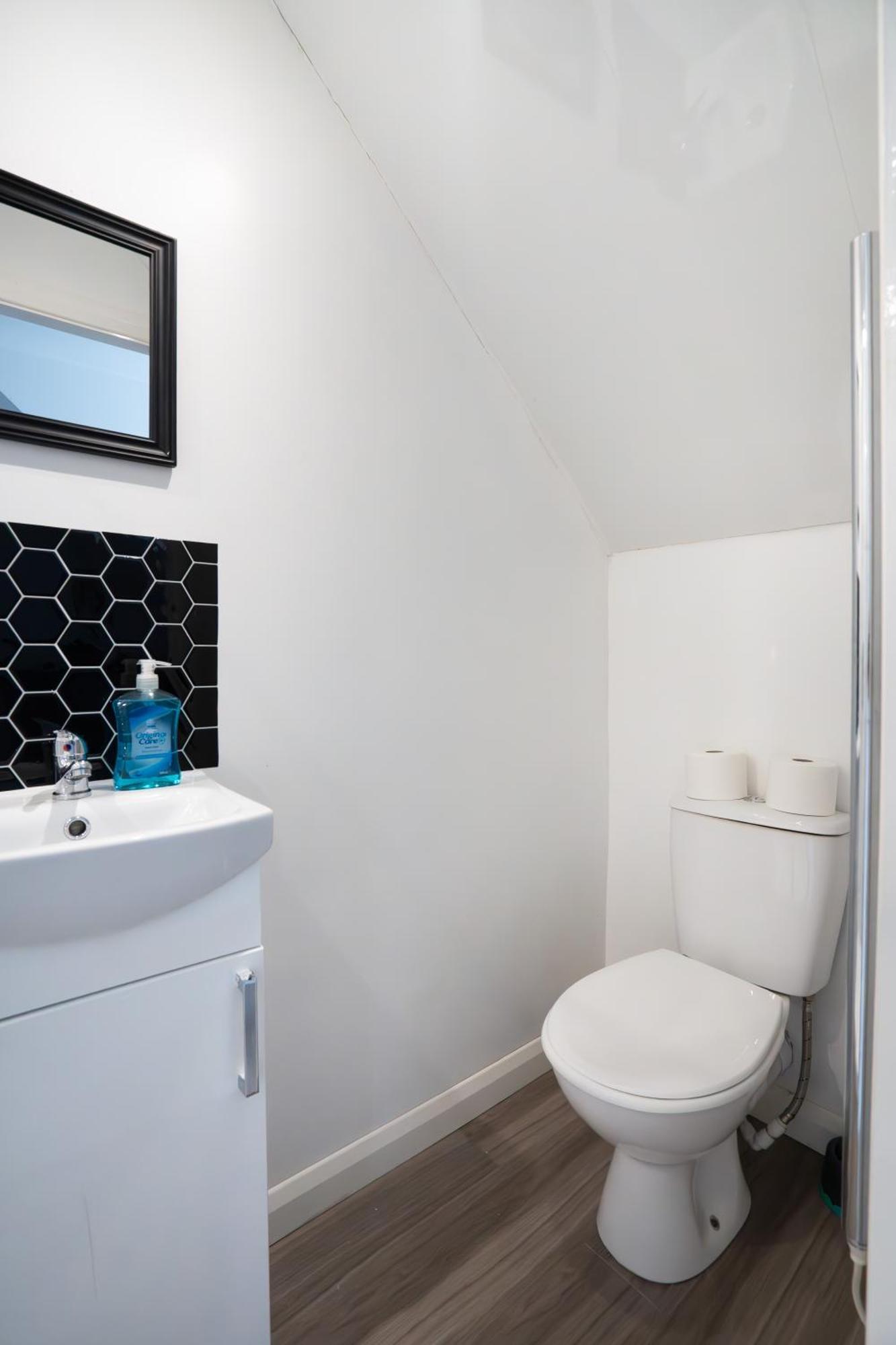 Cosy Fully Equipped 7, Close To